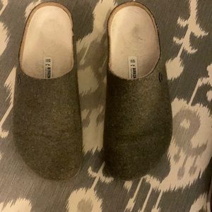 Birkenstock taupe clog.